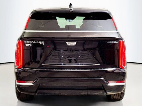 New 2025 Cadillac Escalade IQ Luxury 2 image 4