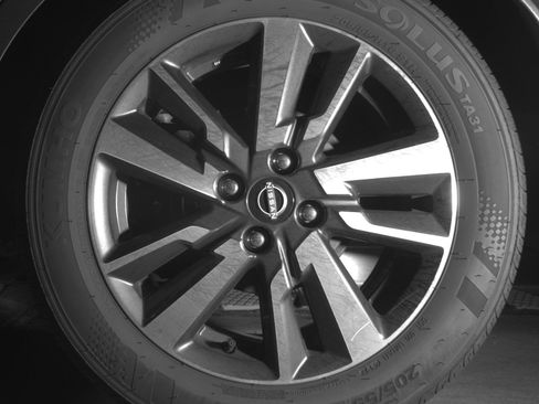 Used 2025 Nissan Versa SV image 11