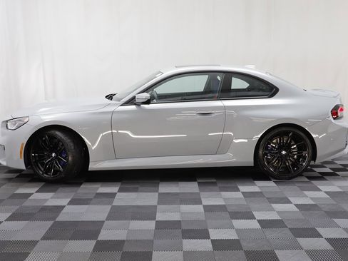 Used 2025 BMW M2 w/ Lighting Package image 4