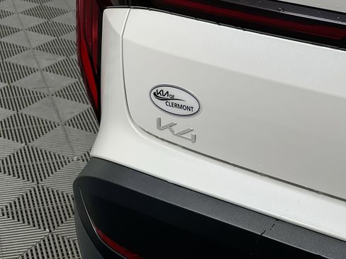 New 2025 Kia K4 LXS image 5