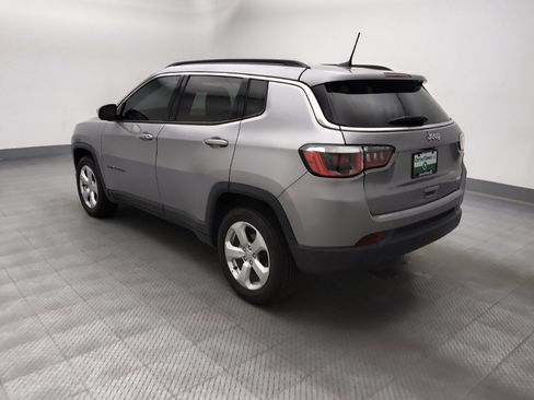 Used 2019 Jeep Compass Latitude FWD image 5