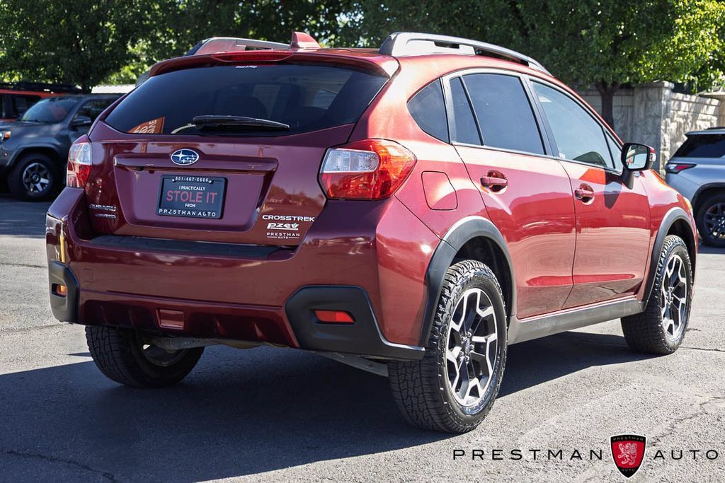 Used 2017 Subaru Crosstrek 2.0i Limited AWD/4WD image 17