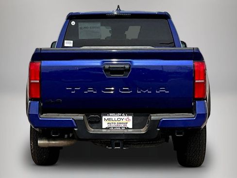 Used 2024 Toyota Tacoma TRD Off-Road image 5