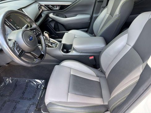 Used 2025 Subaru Outback Onyx Edition AWD/4WD image 5