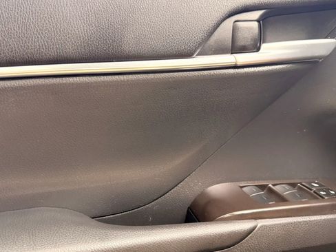 Used 2024 Toyota Camry LE w/ Convenience Package FWD image 27