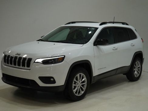 Used 2022 Jeep Cherokee Latitude Lux image 3