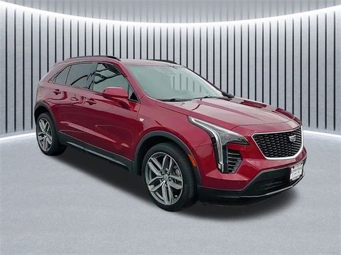 Used 2019 Cadillac XT4 Sport image 1