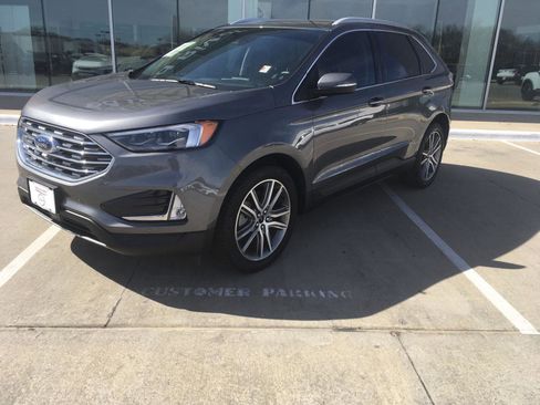 Used 2024 Ford Edge Titanium w/ Equipment Group 301A AWD/4WD image 2