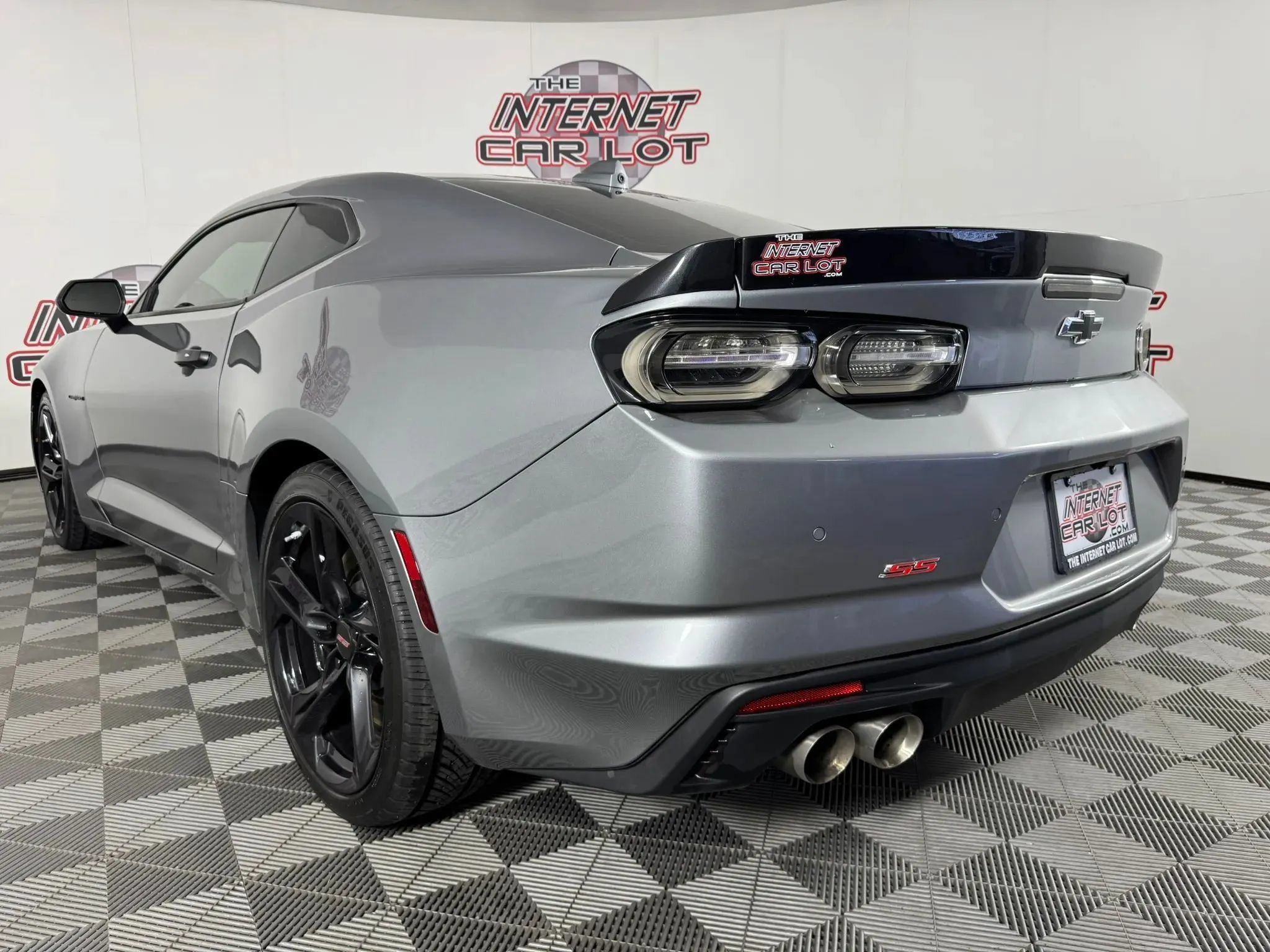 Used 2024 Chevrolet Camaro SS RWD image 25
