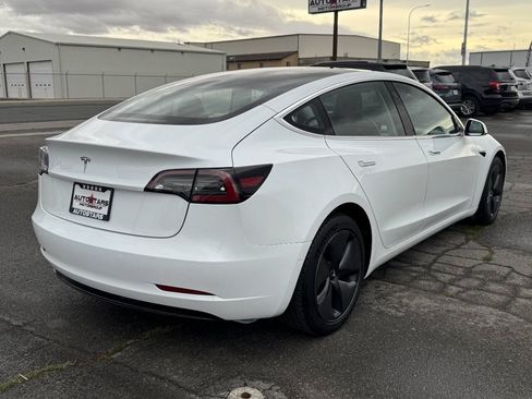 Used 2018 Tesla Model 3 Long Range AWD/4WD image 5