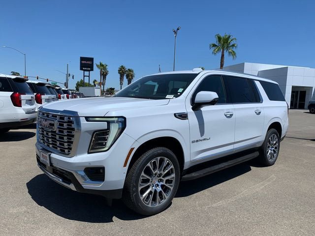 New 2026 GMC Yukon XL Denali AWD/4WD image 1
