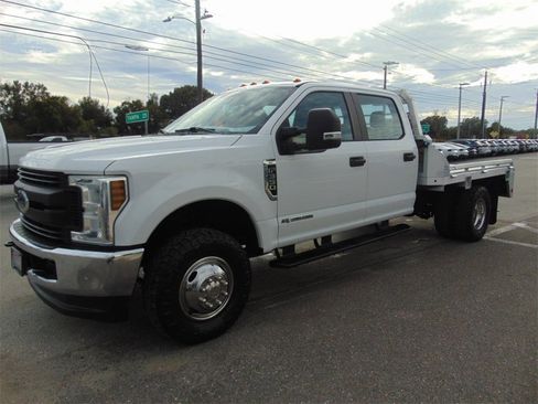 Used 2018 Ford F350 XL w/ Power Equipment Group image 5