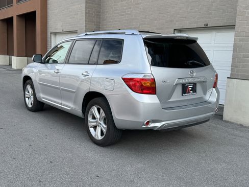 Used 2008 Toyota Highlander Limited AWD/4WD image 3