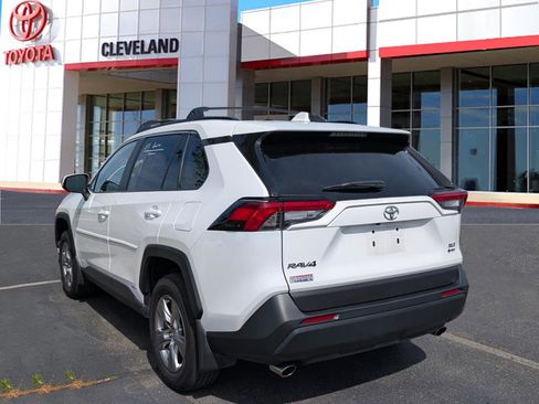 Used 2025 Toyota RAV4 XLE w/ Convenience Package image 4
