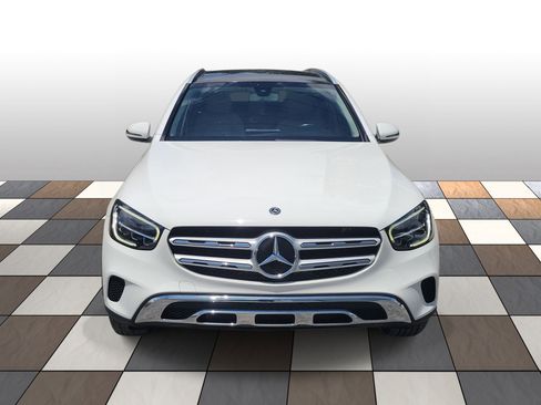 Used 2020 Mercedes-Benz GLC 300 w/ Premium Package image 2