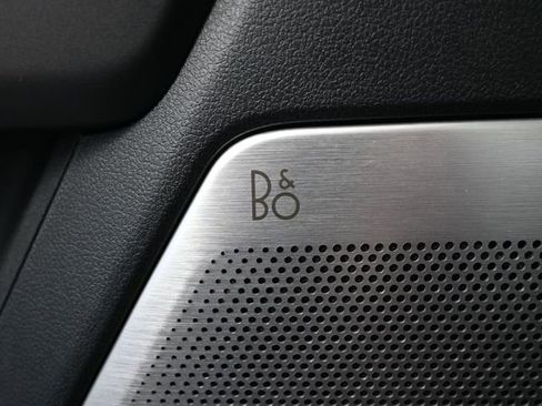 Used 2021 Ford F150 Lariat w/ Equipment Group 502A High image 23