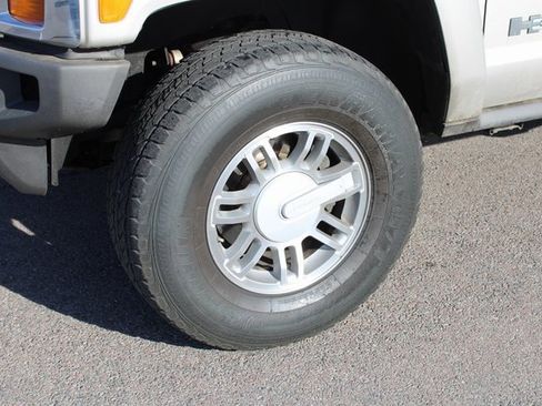 Used 2006 HUMMER H3 image 11