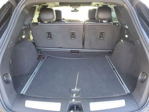 Certified 2022 Cadillac XT5 Premium Luxury w/ Technology Package image 8