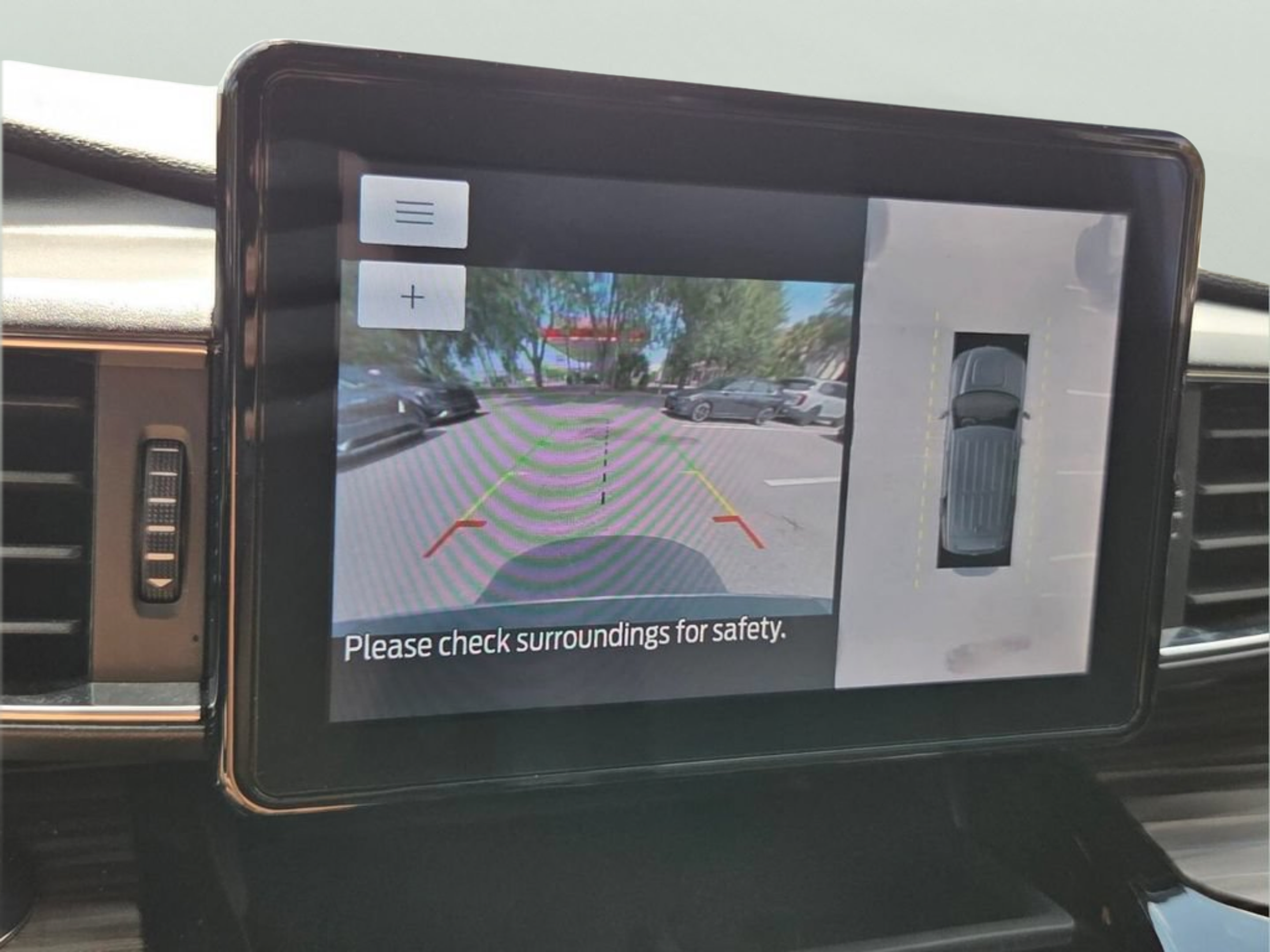 Used 2021 Ford Explorer Limited w/ Hybrid Equipment Group 310A RWD image 26