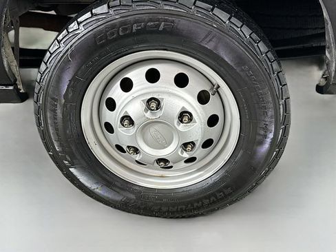 Used 2023 Ford Transit 250 148 Medium Roof AWD w/ Load Area Protection Package image 28