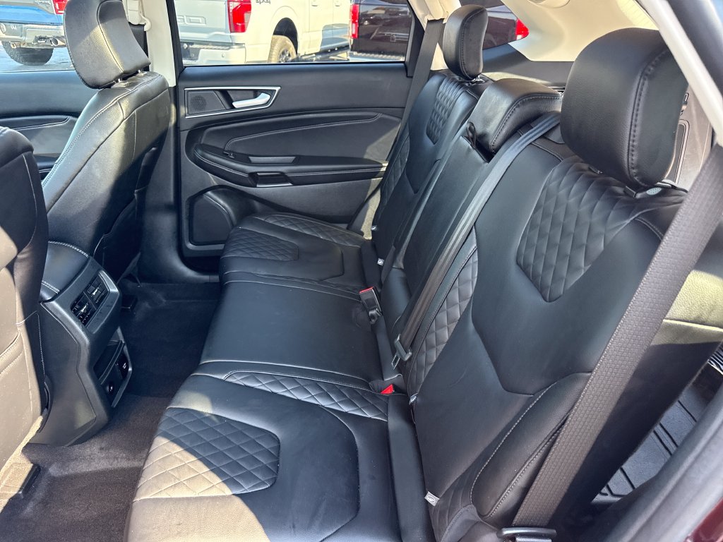 Used 2024 Ford Edge Titanium AWD/4WD image 16