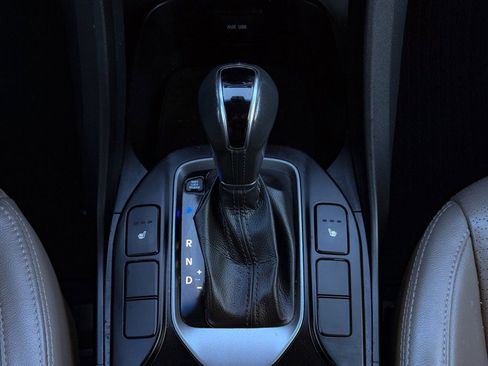 Used 2014 Hyundai Santa Fe GLS image 26