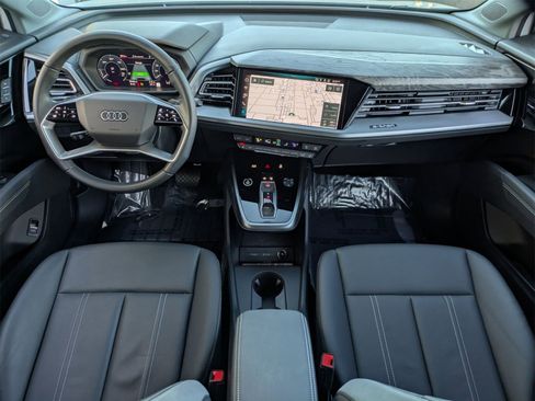 Used 2024 Audi Q4 e-tron Premium Plus w/ Premium Plus image 7