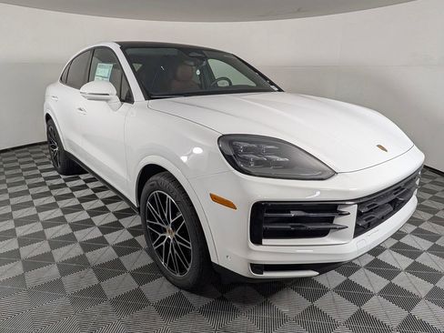 New 2026 Porsche Cayenne Coupe AWD/4WD image 9