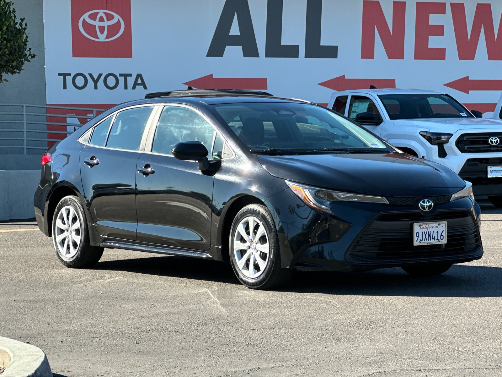 Used 2024 Toyota Corolla LE FWD image 8
