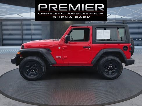 Used 2021 Jeep Wrangler Sport image 5