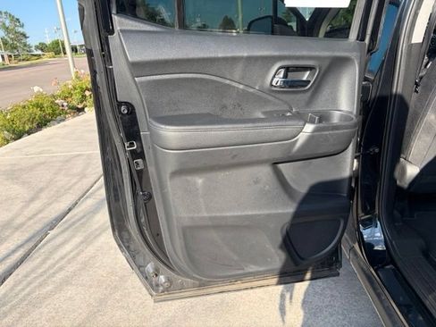Used 2023 Honda Ridgeline Sport image 14