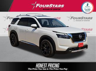 Used 2025 Nissan Pathfinder Platinum w/ Cargo Package FWD video 1