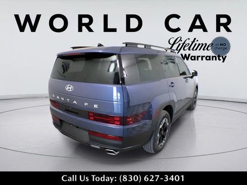 Used 2025 Hyundai Santa Fe SEL FWD image 3