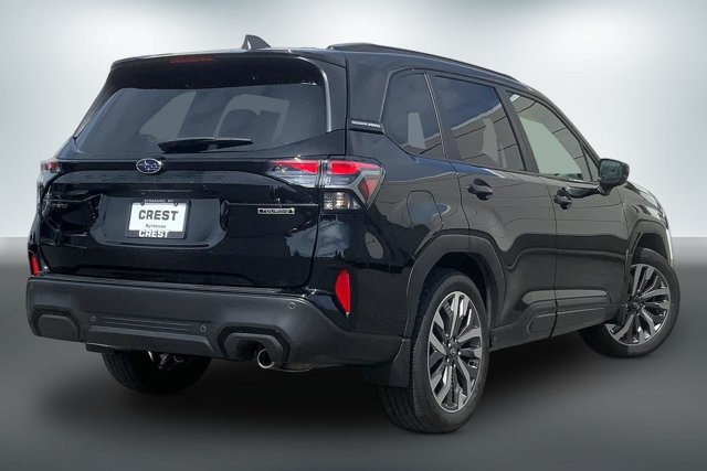 Used 2025 Subaru Forester Touring w/ Popular Package - Touring AWD/4WD image 12