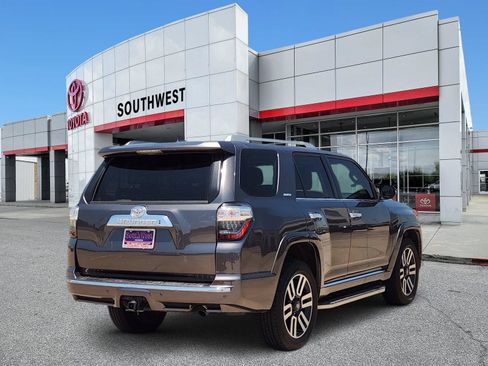 Used 2021 Toyota 4Runner Limited AWD/4WD image 5