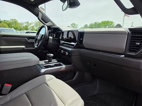 Certified 2024 GMC Sierra 1500 SLT w/ SLT Premium Plus Package AWD/4WD image 11