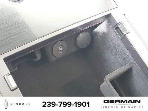 New 2025 Lincoln Aviator 2WD w/ Equipment Group 101A image 31