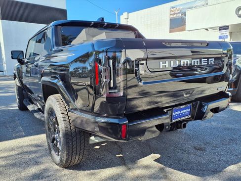 New 2026 GMC Hummer EV 4x4 Crew Cab image 9