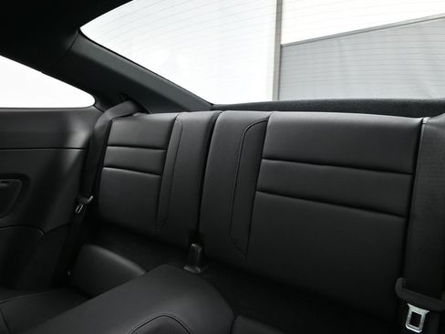 Certified 2021 Porsche 911 Carrera image 6