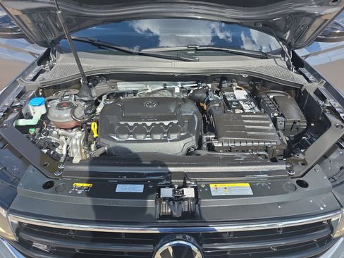 Used 2024 Volkswagen Tiguan SE R-Line FWD image 21
