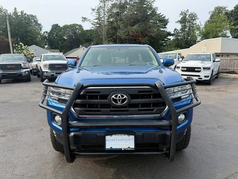 Used 2016 Toyota Tacoma SR5 w/ Towing Package AWD/4WD image 3