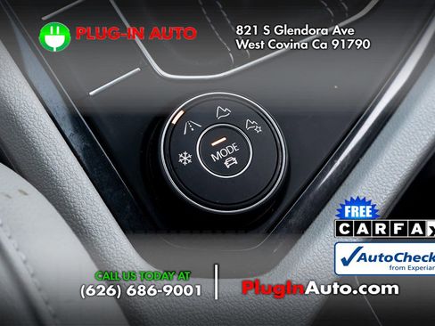 Used 2023 Volkswagen Tiguan SE R-Line image 24