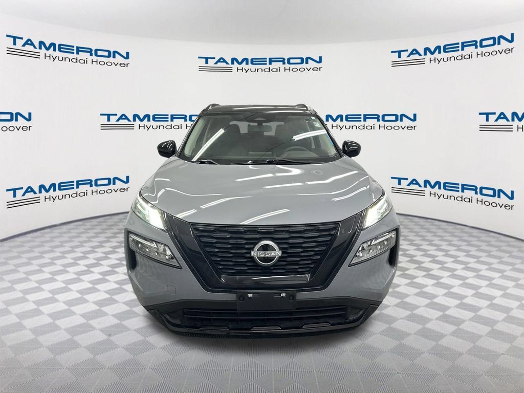 Used 2023 Nissan Rogue SV w/ SV Premium B Package FWD image 8
