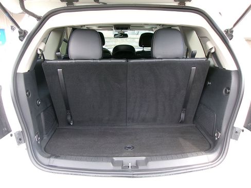 Used 2020 Dodge Journey Crossroad w/ Popular Equipment Group image 13