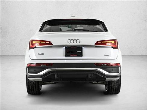 Certified 2024 Audi Q5 2.0T Premium Plus w/ Premium Plus Package image 7