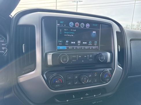 Used 2017 GMC Sierra 1500 SLE image 29