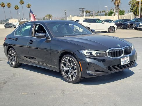 Used 2026 BMW 330i xDrive Sedan w/ Convenience Package AWD/4WD image 4