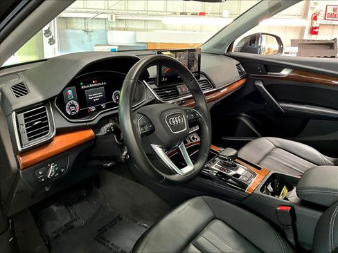 Used 2023 Audi Q5 2.0T Premium Plus w/ Premium Plus Package AWD/4WD image 17