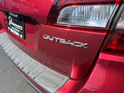 Used 2018 Subaru Outback 2.5i Limited AWD/4WD image 27