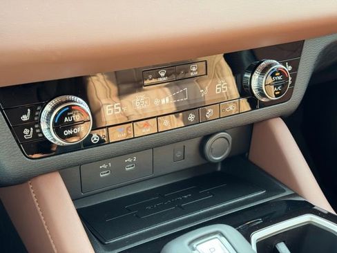 New 2026 Mitsubishi Outlander SEL FWD image 31